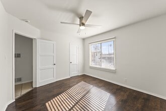 1339 W 109th St in Los Angeles, CA - Building Photo - Building Photo