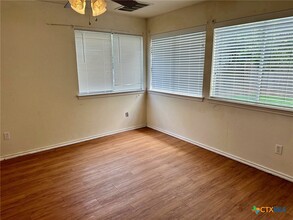 130 Cedargrove in San Marcos, TX - Building Photo - Building Photo