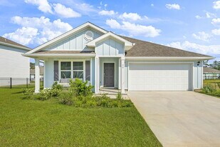 39 Riverwalk Xing in Freeport, FL - Building Photo