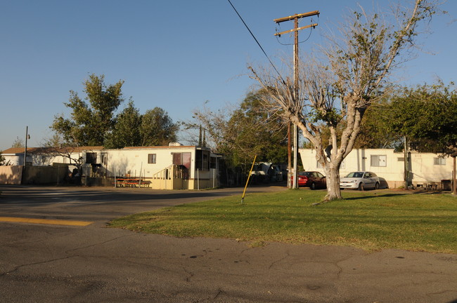 Hacienda Mobile Home Park in Fontana, CA - Building Photo - Building Photo