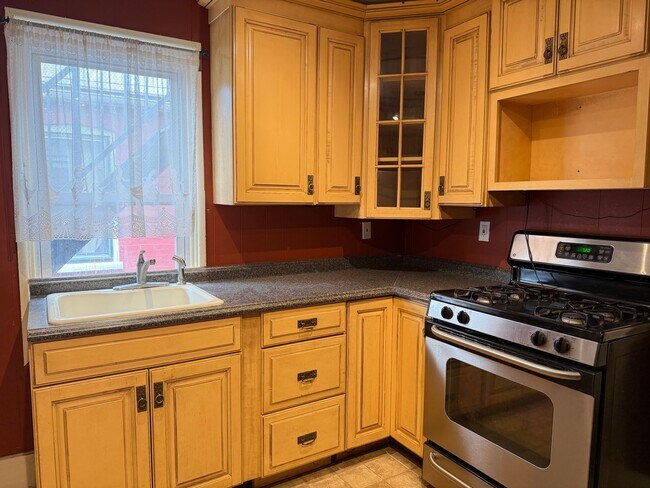 34 E Ross St in Lancaster, PA - Building Photo - Building Photo