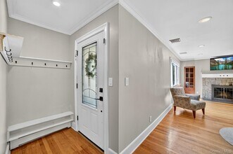 70 Atherstone Rd in Scarsdale, NY - Building Photo - Building Photo