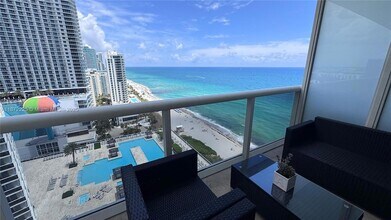 1830 S Ocean Dr, Unit 2211 in Hallandale Beach, FL - Building Photo - Building Photo