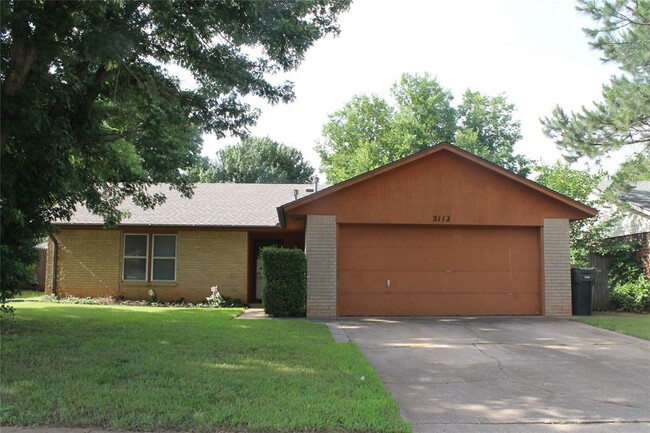 property at 2112 Bois De Arc Cir