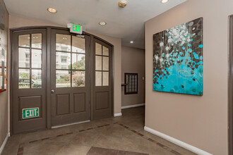 Lido Apartments - 2810 S Sepulveda in Los Angeles, CA - Building Photo - Lobby