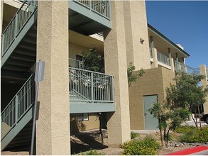 Rancho Cielo in Phoenix, AZ - Foto de edificio - Building Photo