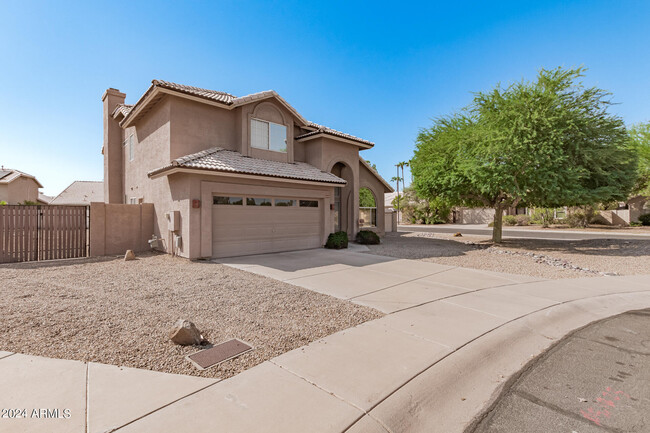 6391 W Firebird Dr in Glendale, AZ - Foto de edificio - Building Photo