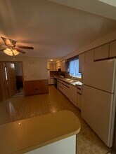 8 Dowse St in Everett, MA - Building Photo - Building Photo