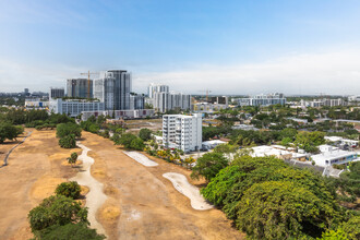 St. Francis Apartments in Hollywood, FL - Building Photo - Building Photo