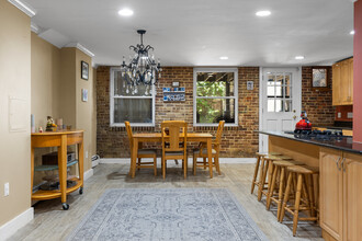 26 Dartmouth St, Unit 1 in Boston, MA - Building Photo - Building Photo