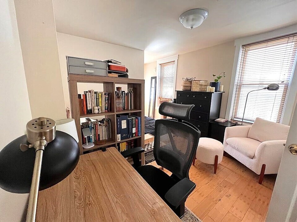 845 N 26th St-Unit -1R in Philadelphia, PA - Building Photo