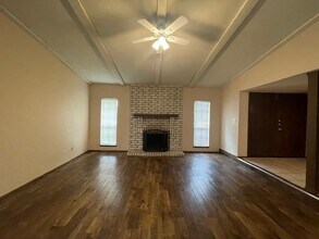 3404 Livingston Ln in Carrollton, TX - Building Photo - Building Photo