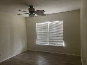 313 Dirksen Dr in Debary, FL - Building Photo - Building Photo