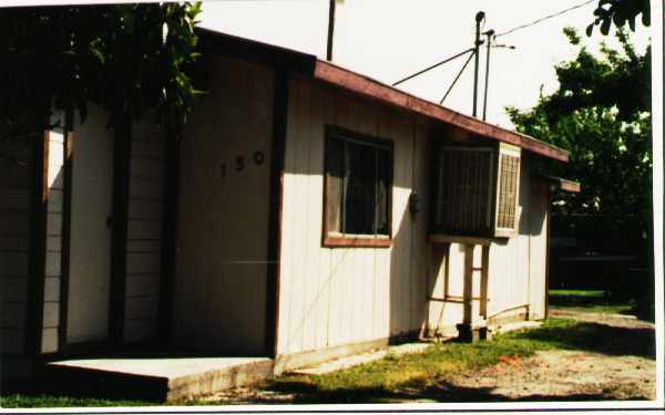 150-160 N Cardinal Ave in Stockton, CA - Building Photo