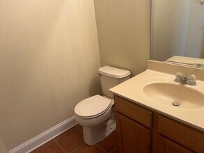 3184 Impressions Dr in Lake In The Hills, IL - Building Photo - Building Photo