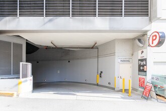 Atelier in Vancouver, BC - Building Photo - Building Photo
