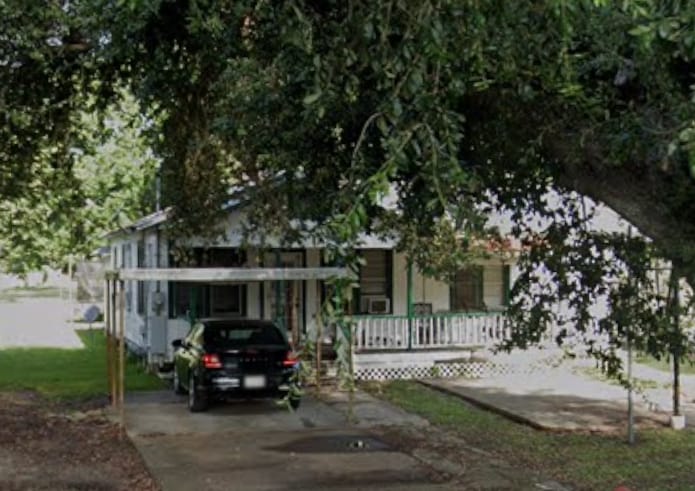 107 N 4th St in Oberlin, LA - Building Photo