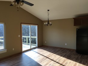 154 Black Jack Rd in Collinsville, IL - Building Photo - Building Photo