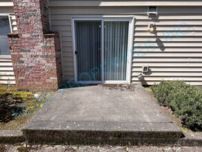 2817 NE Rene Ave in Gresham, OR - Building Photo - Building Photo