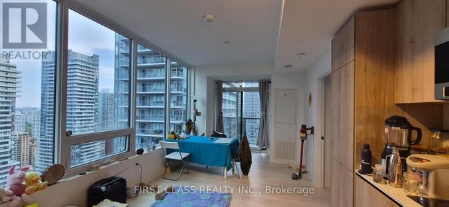 property at 117 Broadway Ave