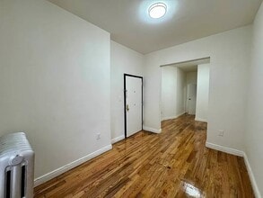 132 W 129th St in New York, NY - Building Photo - Building Photo