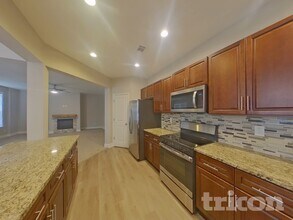 420 Best Friends Turn Alley in Mcdonough, GA - Foto de edificio - Building Photo