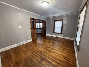 1106 Garfield Ave in Des Moines, IA - Building Photo - Building Photo
