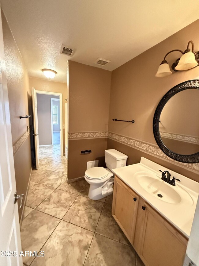 3518 W Charlotte Dr in Glendale, AZ - Building Photo - Building Photo