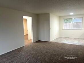803 9th St NW, Unit 803 in Puyallup, WA - Building Photo - Building Photo