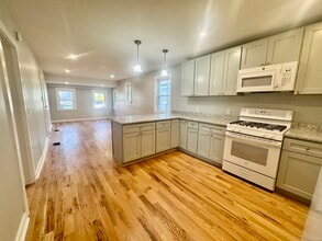 109 Churchill St in Fairfield, CT - Building Photo - Building Photo