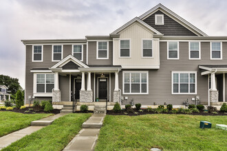 Creekside Landing in Lake St. Louis, MO - Foto de edificio - Building Photo