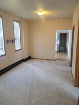 136 N Augusta Ave, Unit 1 in Oxford, IA - Building Photo