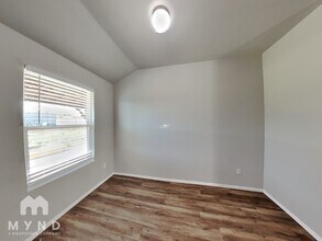 9208 SW 56th St in Oklahoma City, OK - Building Photo - Building Photo