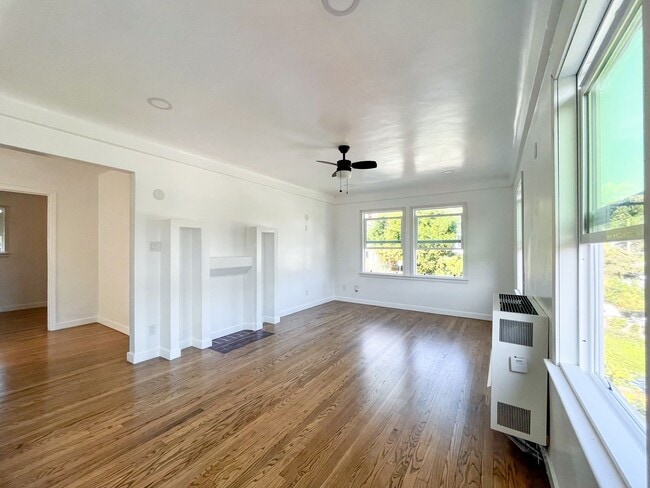 property at 1610 Fargo St