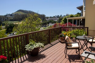 49 Amethyst Way in San Francisco, CA - Building Photo