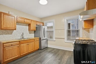 128 Campbell Ave in West Haven, CT - Building Photo - Building Photo