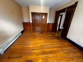 181 High St in Naugatuck, CT - Building Photo - Building Photo