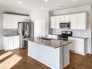 5906 Warm Bungalow Ln in Conroe, TX - Building Photo - Building Photo