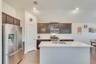 2425 Evening Stone Dr in Aubrey, TX - Building Photo - Building Photo