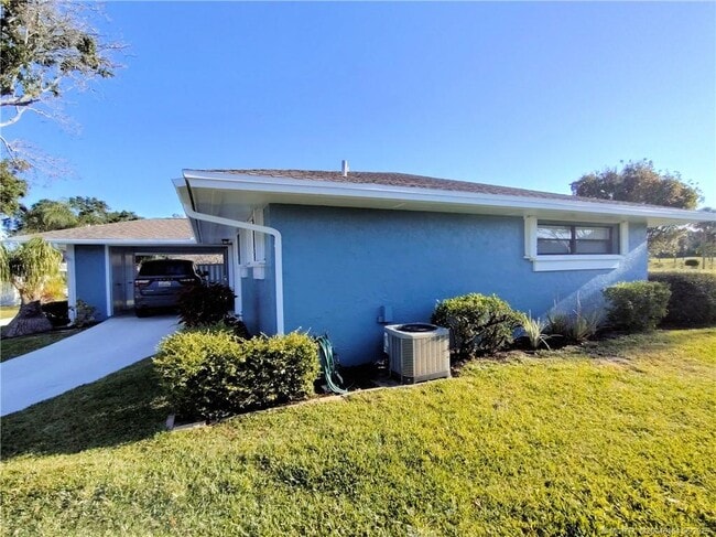 property at 5211 SE Sea Island Way