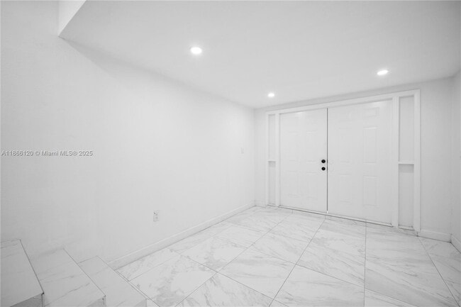 411 SW 34th Ave in Miami, FL - Building Photo - Building Photo
