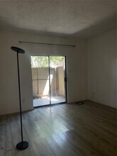 10051 Westpark Dr in Houston, TX - Building Photo - Building Photo