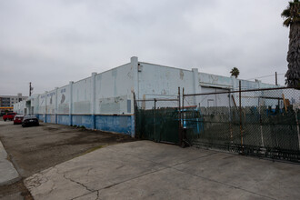 Apollo in Gardena, CA - Building Photo - Building Photo