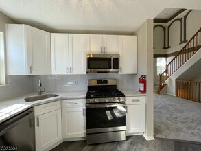 1242 Garrison Ct in Mahwah, NJ - Building Photo - Building Photo