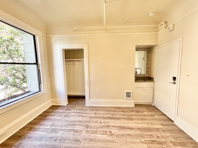 1010 Bush St in San Francisco, CA - Building Photo - Building Photo