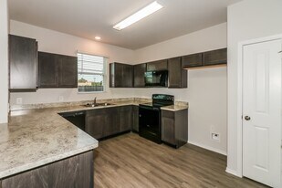 21626 Mamba Way in Houston, TX - Building Photo
