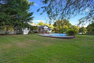 450 Eastward Ct in Mattituck, NY - Building Photo - Building Photo