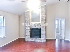 3363 Hampstead Dr in Jacksonville, FL - Foto de edificio - Building Photo
