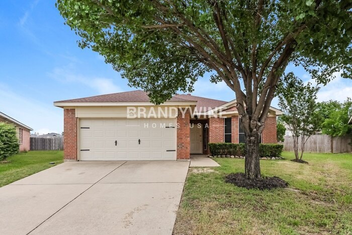 1032 Buffalo Springs Dr in Fort Worth, TX - Building Photo