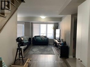 36 Daylily Ln in Kitchener, ON - Building Photo - Building Photo